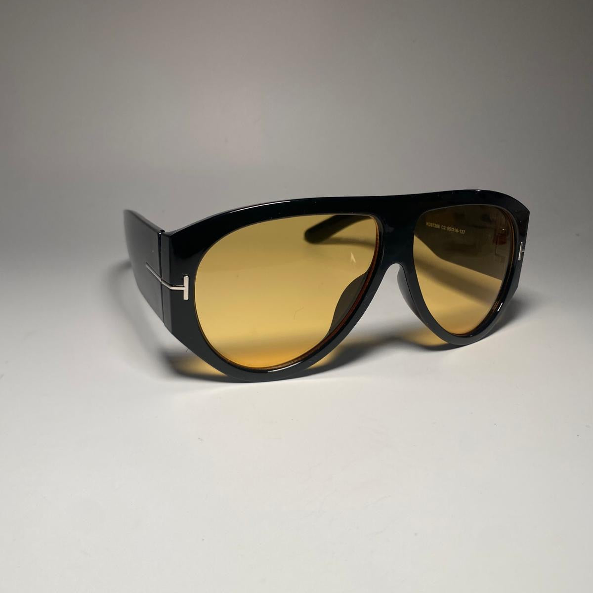 Jade - Lunette de soleil Glamour intemporel